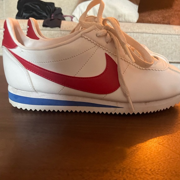 Nike Womens Cortez - Size 7 - Picture 1 of 6